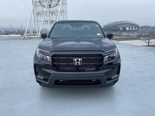 Crystal Black Pearl 2026 Honda Ridgeline Black Edition