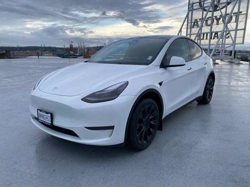 2024 Tesla Model Y Long Range