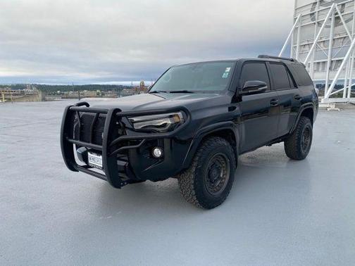 Midnight Black Metallic 2019 Toyota 4Runner SR5 Premium