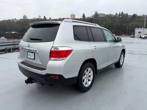 2012 Toyota Highlander SE