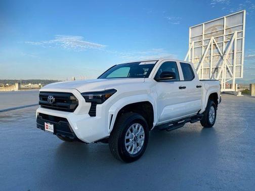 Ice 2025 Toyota Tacoma SR