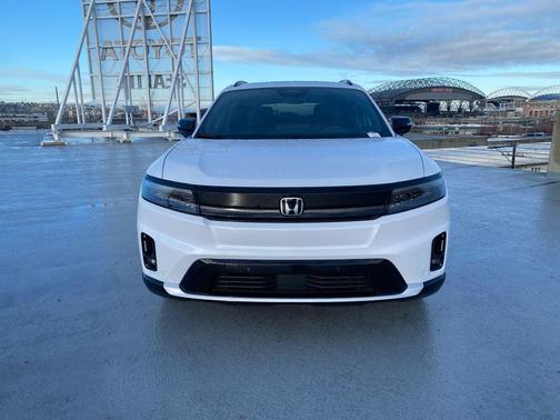 White Pearl 2026 Honda Prologue Touring