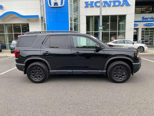 Crystal Black Pearl 2026 Honda Passport TrailSport