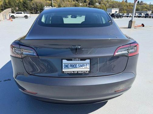 Midnight Silver Metallic 2023 Tesla Model 3 Base