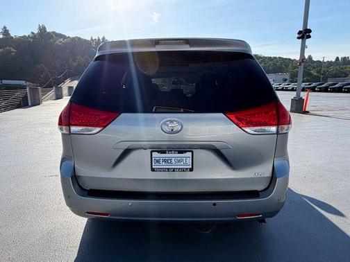 Silver Sky Metallic 2012 Toyota Sienna XLE