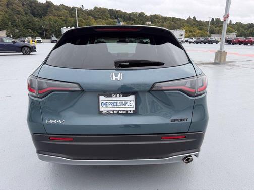 Pearl 2025 Honda HR-V Sport
