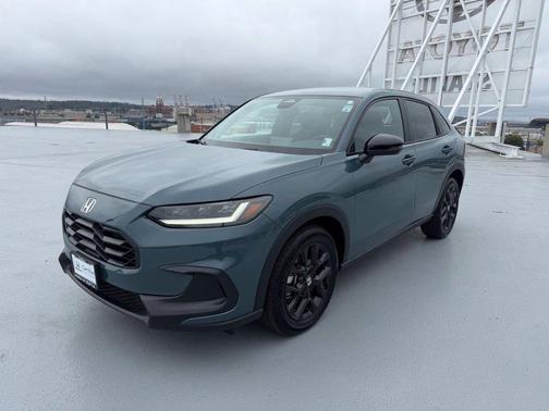 Pearl 2025 Honda HR-V Sport