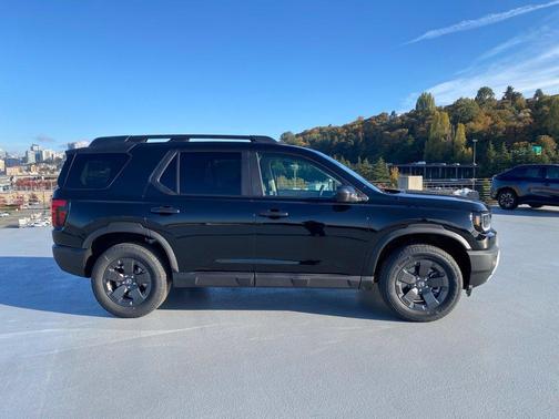 Crystal Black Pearl 2026 Honda Passport RTL