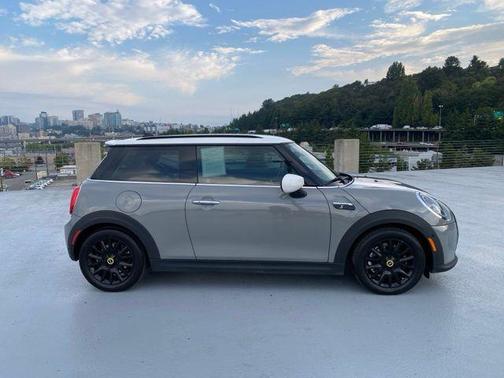 2022 MINI SE Hardtop Cooper