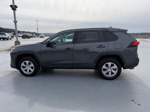 Ice 2023 Toyota RAV4 LE