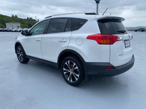 Blizzard Pearl 2015 Toyota RAV4 Limited