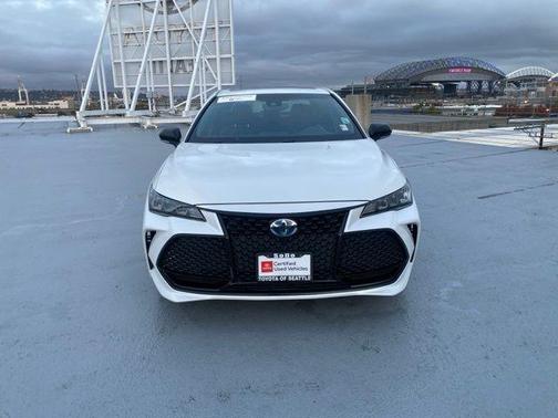 2021 Toyota Avalon Hybrid XSE