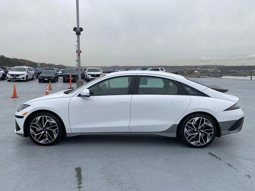 2023 Hyundai IONIQ 6 SEL