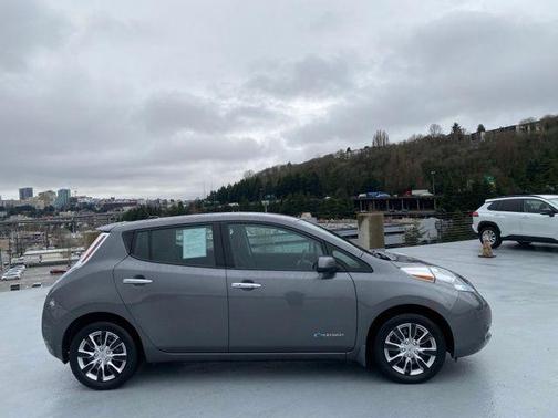 2016 Nissan Leaf S
