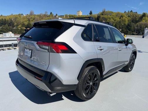 2023 Toyota RAV4 Hybrid SE