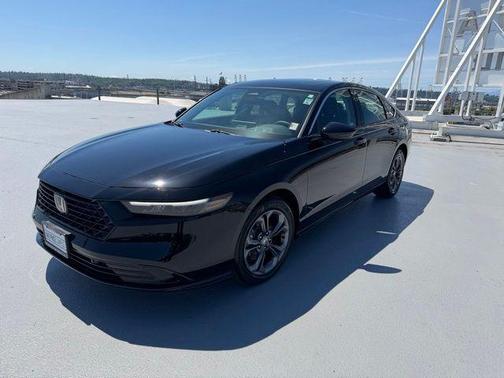 Crystal Black Pearl 2026 Honda Accord Hybrid EX-L
