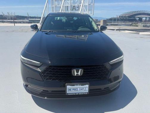 Crystal Black Pearl 2026 Honda Accord Hybrid EX-L