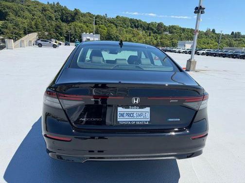 Crystal Black Pearl 2026 Honda Accord Hybrid EX-L