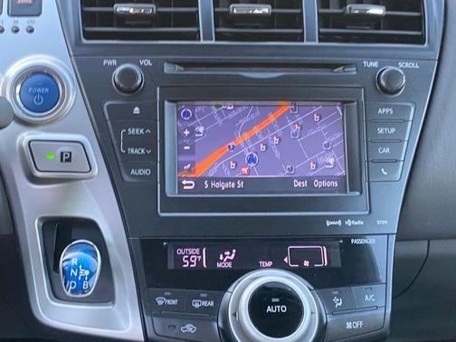 2013 Toyota Prius v Five