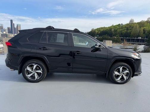 Midnight Black Metallic 2022 Toyota RAV4 Prime SE