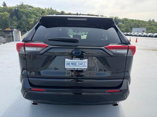 Midnight Black Metallic 2022 Toyota RAV4 Prime SE
