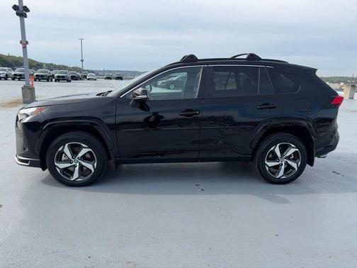 Midnight Black Metallic 2022 Toyota RAV4 Prime SE