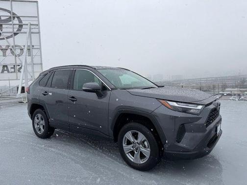2025 Toyota RAV4 Hybrid XLE