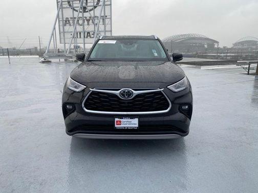 2022 Toyota Highlander Platinum