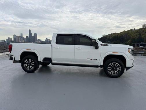 Summit White 2023 GMC Sierra 2500 AT4