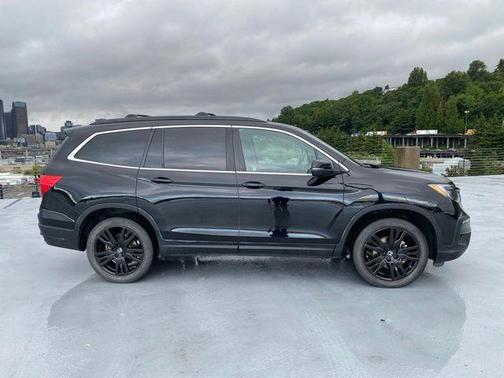 Crystal Black Pearl 2022 Honda Pilot Special Edition
