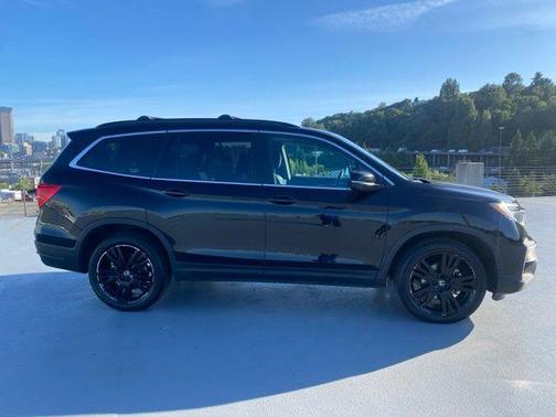 Crystal Black Pearl 2022 Honda Pilot Special Edition