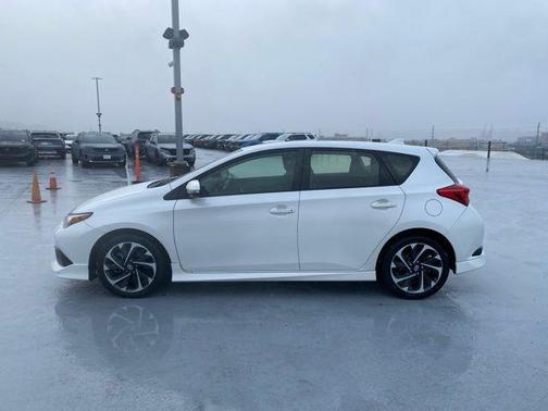 2016 Scion iM Base