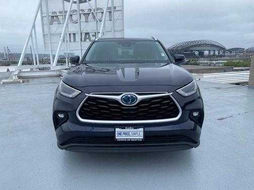 2021 Toyota Highlander Hybrid XLE