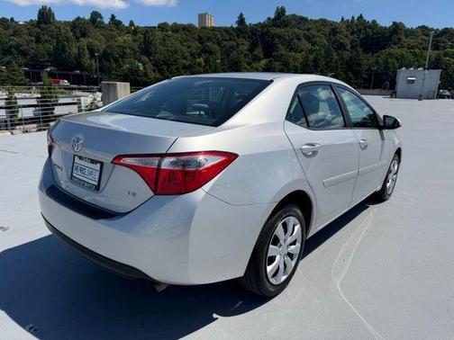 Classic Silver Metallic 2014 Toyota Corolla LE