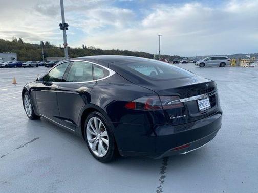 2013 Tesla Model S Performance