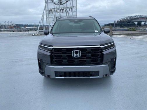 Modern Steel Metallic 2026 Honda Pilot Touring