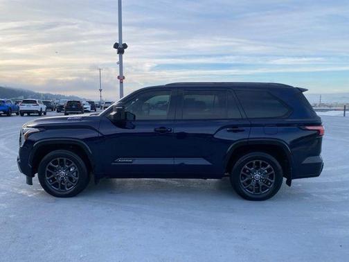 2023 Toyota Sequoia Platinum
