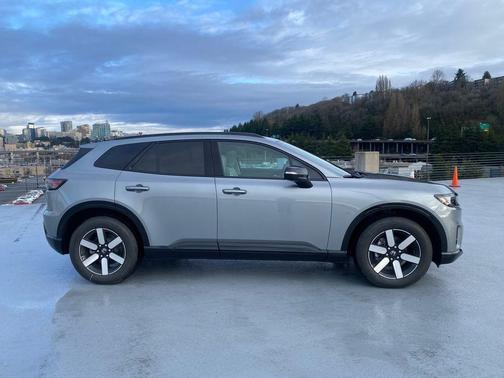 Mercury Silver Metallic 2026 Honda Prologue Touring