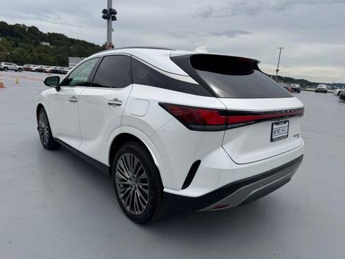 White Pearl 2023 Lexus RX 350 Luxury
