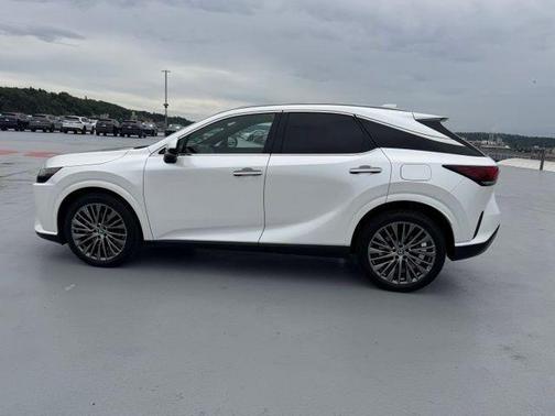 White Pearl 2023 Lexus RX 350 Luxury