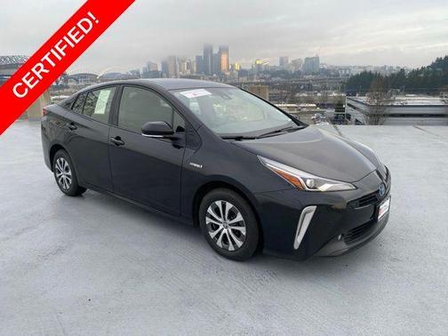 2022 Toyota Prius LE