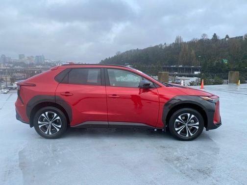 2024 Toyota bZ4X XLE