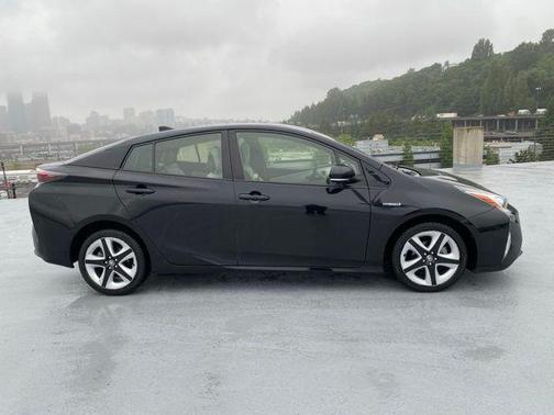 Midnight Black Metallic 2017 Toyota Prius Three Touring