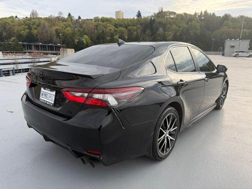 Midnight Black Metallic 2023 Toyota Camry SE
