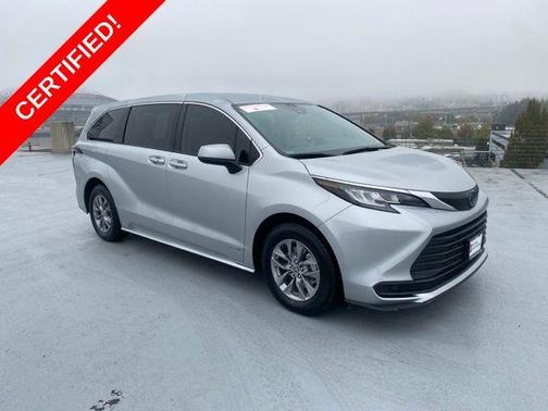 2021 Toyota Sienna LE