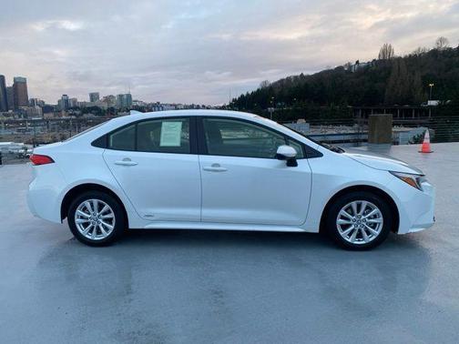 2023 Toyota Corolla Hybrid LE