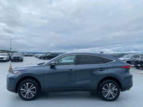 2024 Toyota Venza LE
