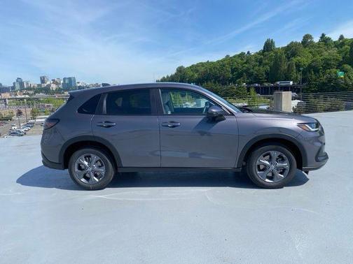Modern Steel Metallic 2027 Honda HR-V LX