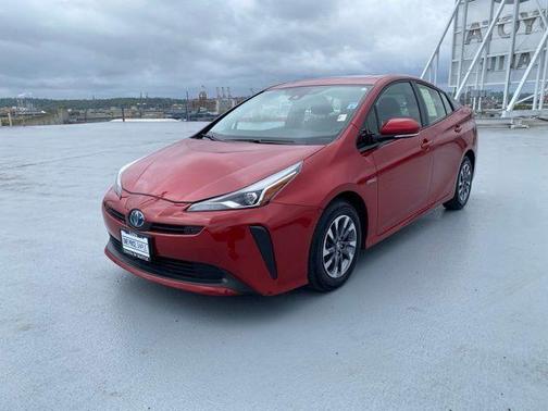 Red 2019 Toyota Prius XLE