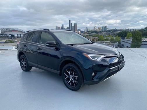 2018 Toyota RAV4 SE